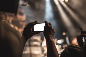 smartphone e cinema disturbatori