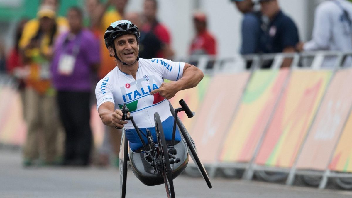 Alex Zanardi, vinci di nuovo, per favore.